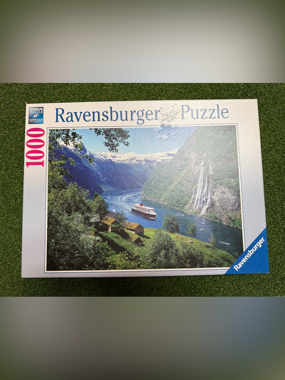 Ravensburger Norwegian Fjord Landscape Puzzle - Blue, Green & White